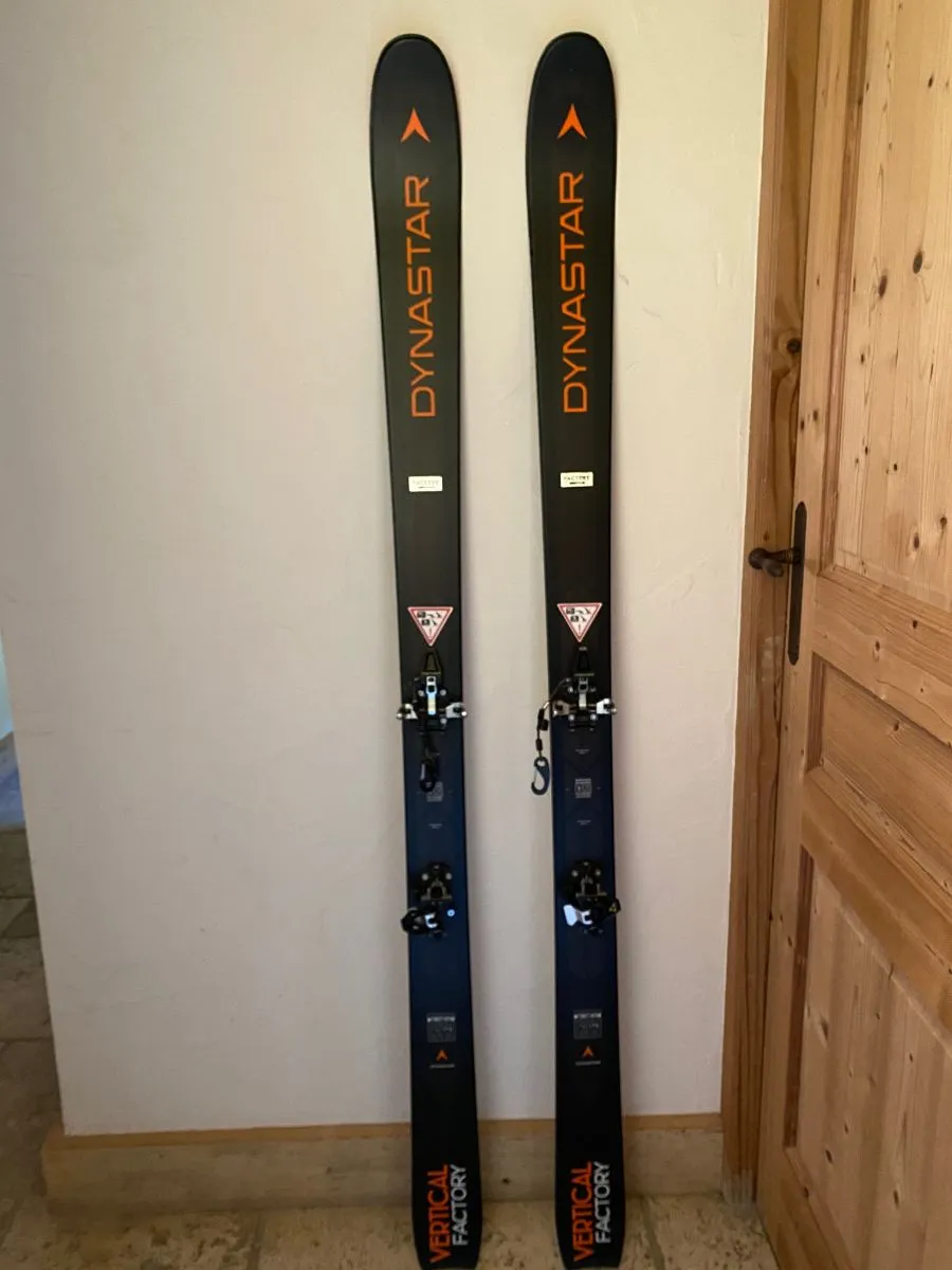 DYNASTAR Vertical Factory