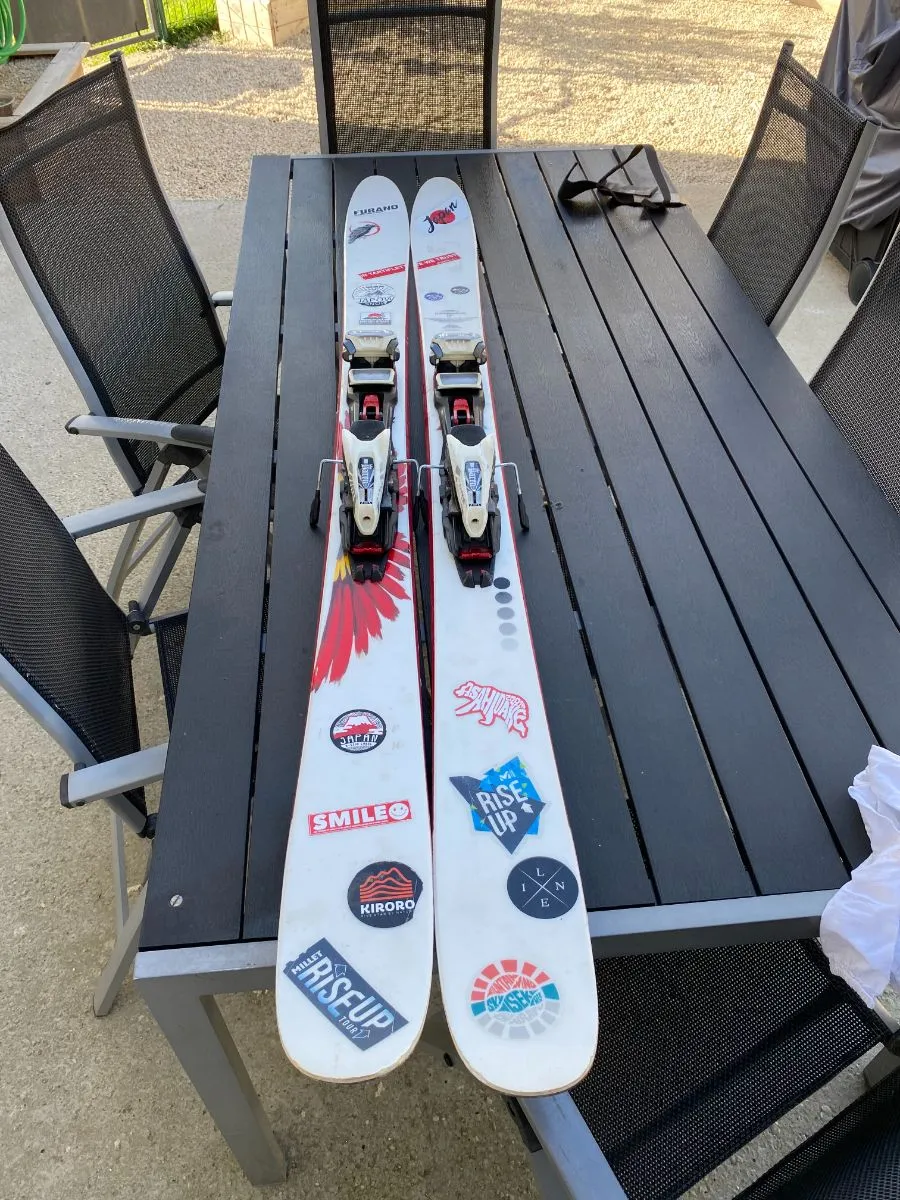 LINE Mordecai – Image 2