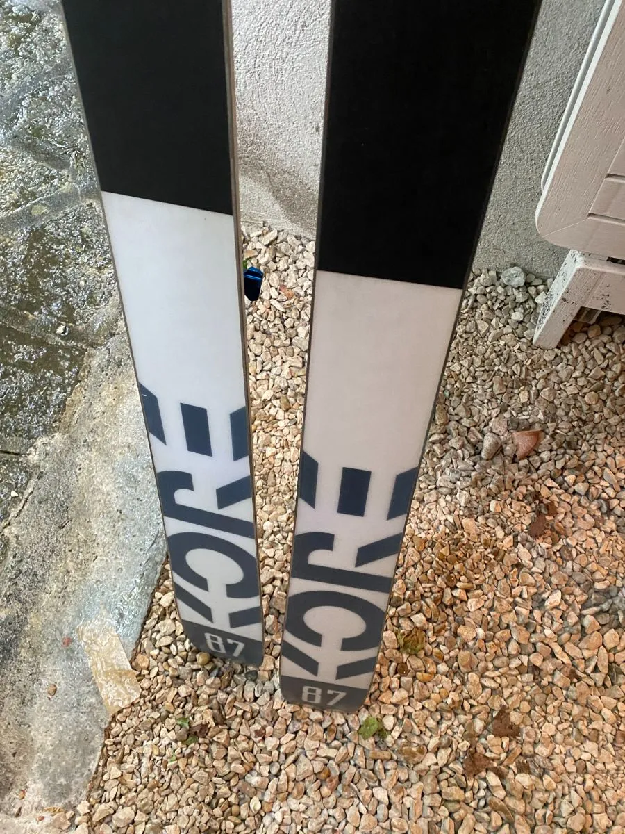 Head Kore 87 – Image 3