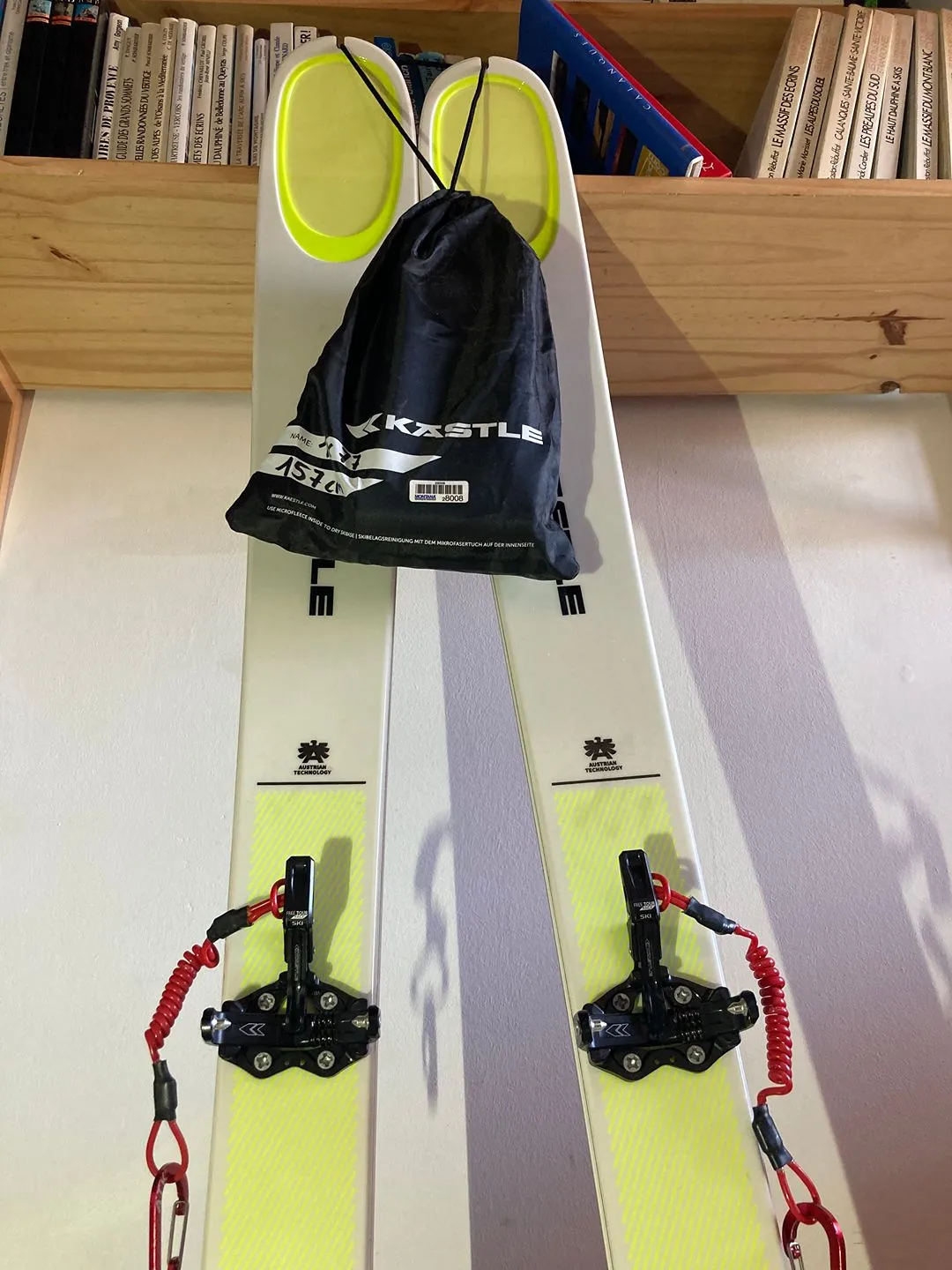 Kastle TX 77 – Image 4