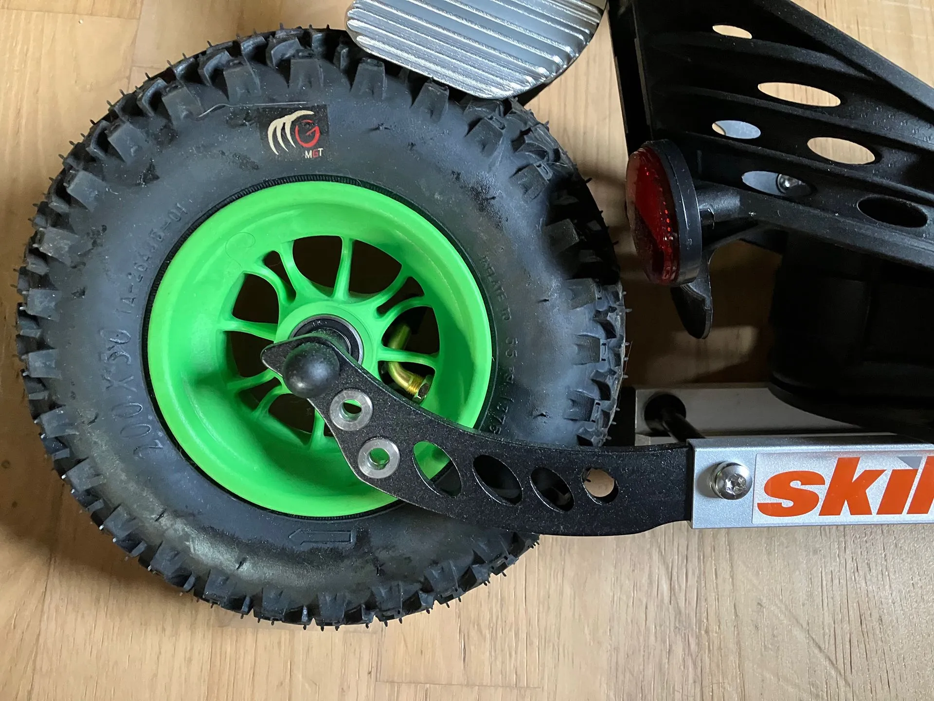 Skike V9 Fire – Image 2